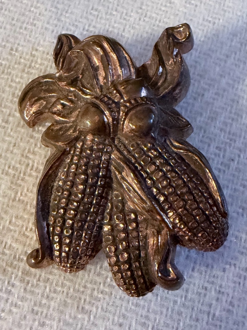 vintage Halmark copper-colored plastic harvest corn cob brooch